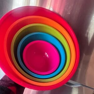 Colorful Nesting Mixing Bowls